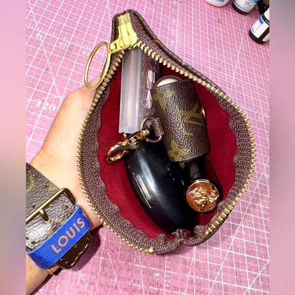 🎀 Monogram cosmetic makeup Pouch case handmade ♻️ - Picture 8 of 15